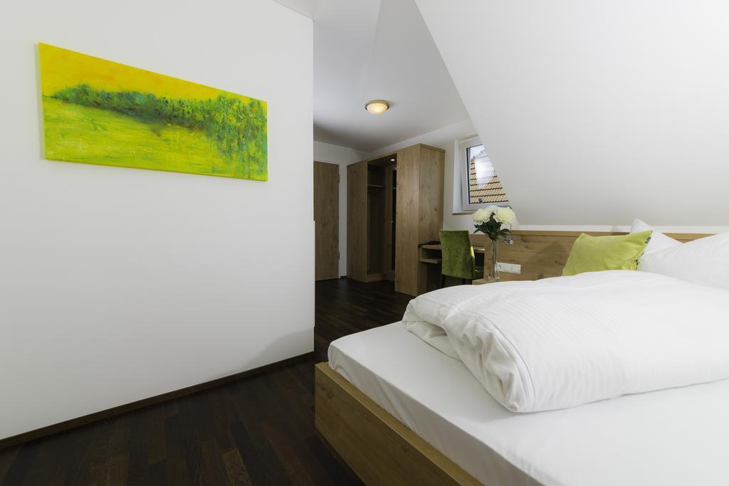 Hotel Rheingold Gailingen Room photo